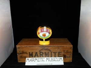 400g Squeezy Marmite Jars (Close-up)